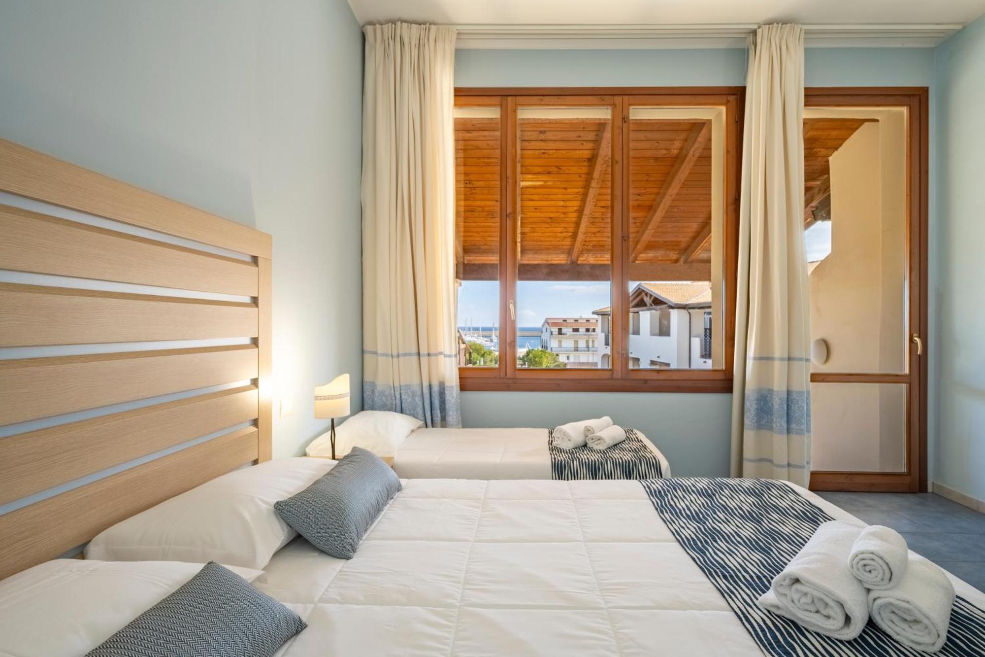 Cala Della Torre Resort La Caletta Esterno foto