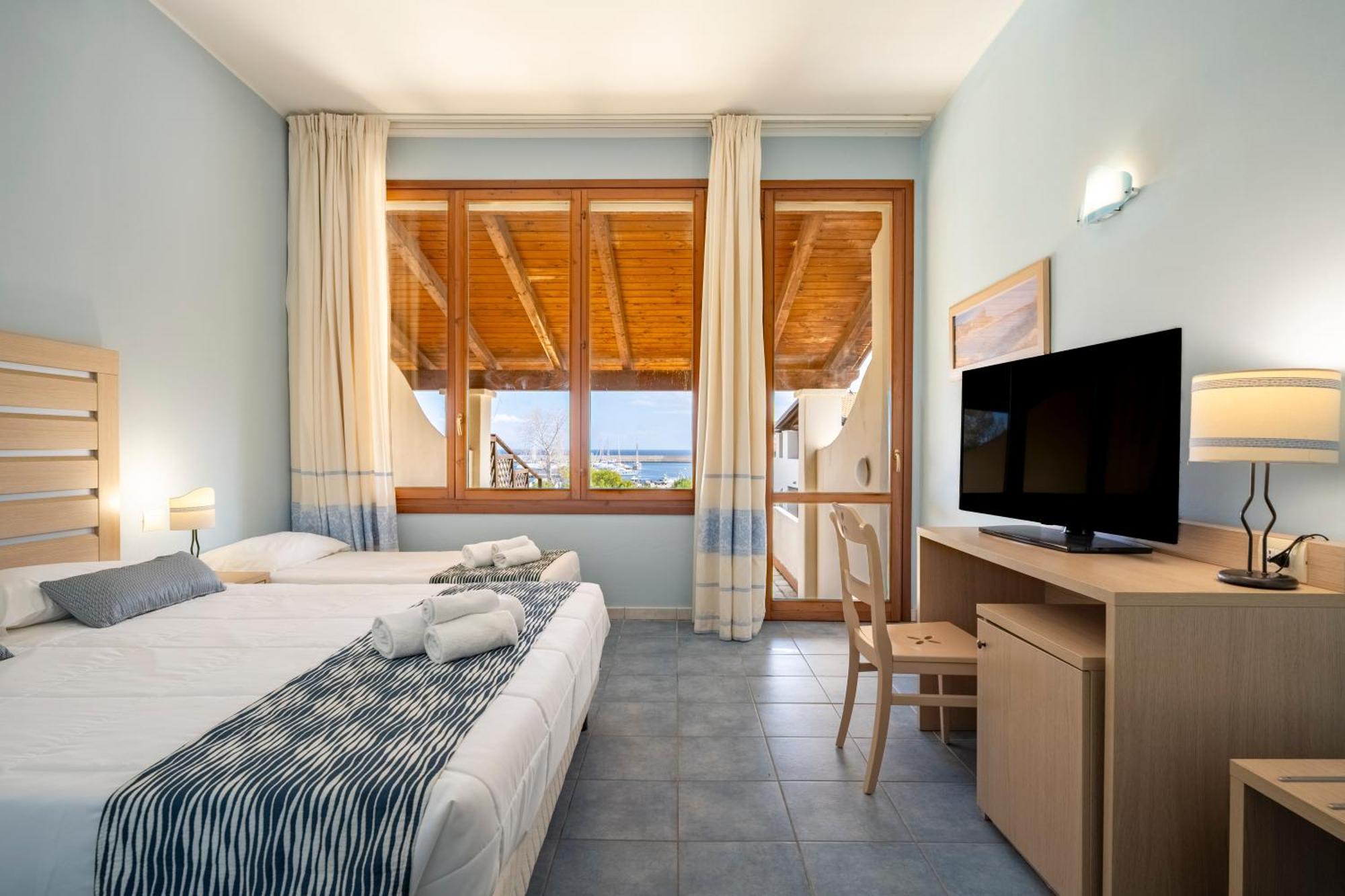 Cala Della Torre Resort La Caletta Esterno foto