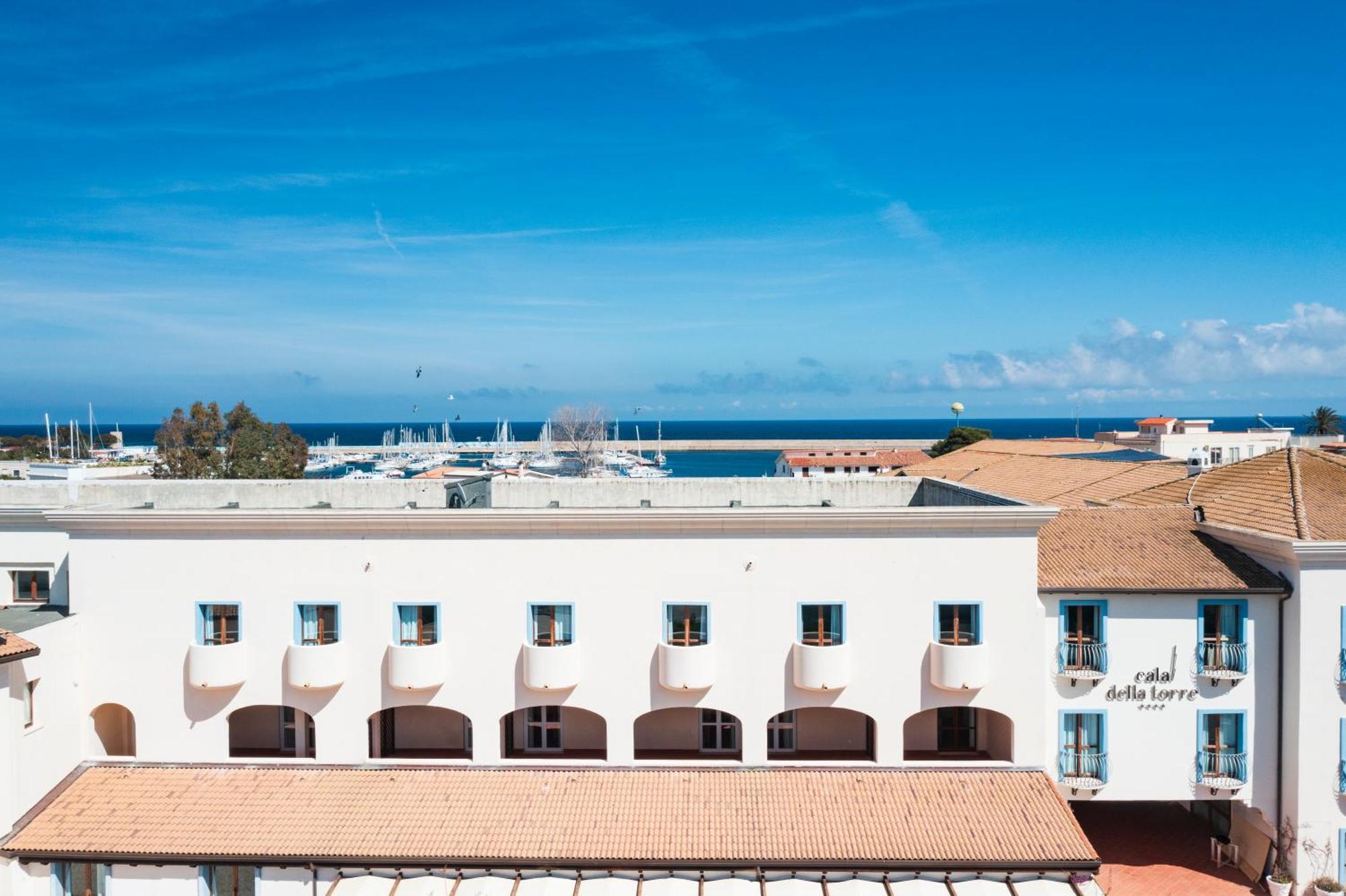Cala Della Torre Resort La Caletta Esterno foto